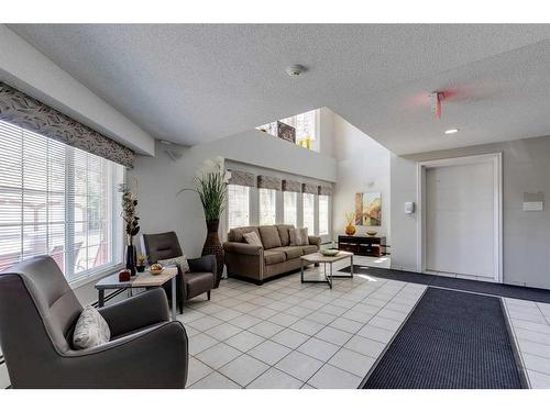 .-2307 Sienna Park Green Sw, Calgary, AB - Indoor