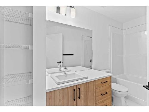 14-2117 81 Street Sw, Calgary, AB - Indoor Photo Showing Bathroom