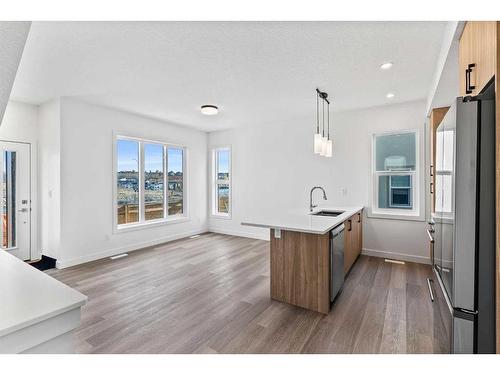 14-2117 81 Street Sw, Calgary, AB - Indoor Photo Showing Kitchen