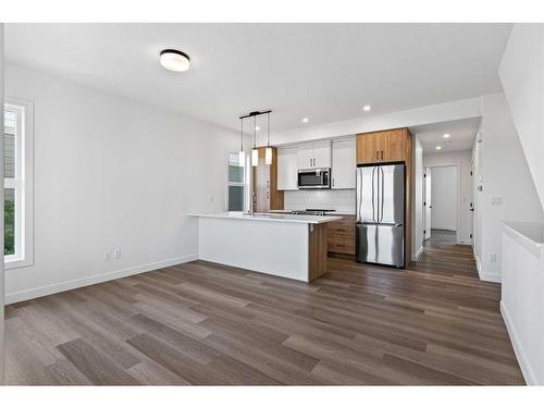 14-2117 81 Street Sw, Calgary, AB - Indoor Photo Showing Kitchen