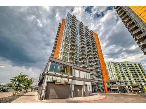 808-3830 Brentwood Road Nw, Calgary, AB - Outdoor With Facade