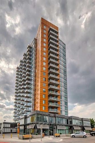 808-3830 Brentwood Road Nw, Calgary, AB - Outdoor With Balcony With Facade