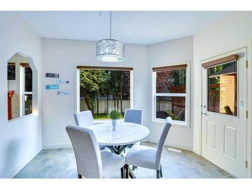 256 Cove Drive, Chestermere, AB - Indoor Photo Showing Dining Room