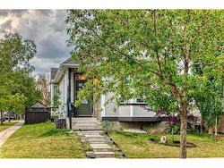 70 Prestwick Crescent SE Calgary, AB T2Z 3S5