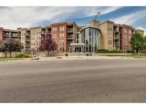 6305-11811 Lake Fraser Drive Se, Calgary, AB - Outdoor With Facade