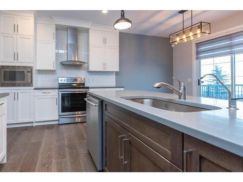 46 Bridleridge Green Sw, Calgary, AB - Indoor Photo Showing Kitchen