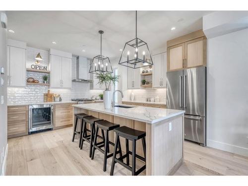 2 (Se)-833 6Th Street, Canmore, AB - Indoor Photo Showing Kitchen With Upgraded Kitchen