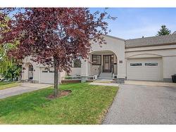 61 Sandarac Circle NW Calgary, AB T3K 3G7