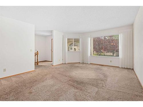 61 Sandarac Circle Nw, Calgary, AB - Indoor Photo Showing Other Room