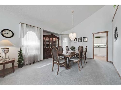 170 Woodpark Circle Sw, Calgary, AB - Indoor Photo Showing Dining Room