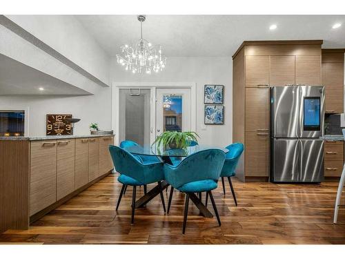 16 Lake Newell Green Se, Calgary, AB - Indoor Photo Showing Dining Room