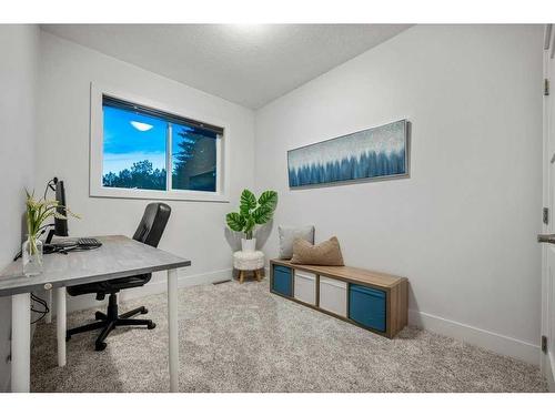 16 Lake Newell Green Se, Calgary, AB - Indoor Photo Showing Office