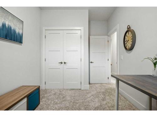 16 Lake Newell Green Se, Calgary, AB - Indoor Photo Showing Other Room