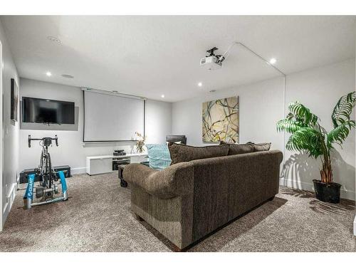 16 Lake Newell Green Se, Calgary, AB - Indoor