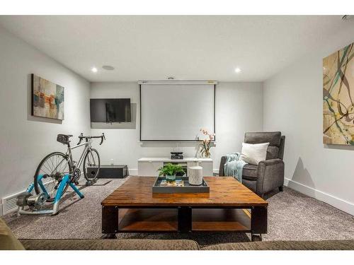 16 Lake Newell Green Se, Calgary, AB - Indoor