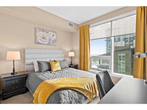 2702-1320 1 Street Se, Calgary, AB - Indoor Photo Showing Bedroom