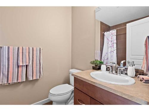 2702-1320 1 Street Se, Calgary, AB - Indoor Photo Showing Bathroom