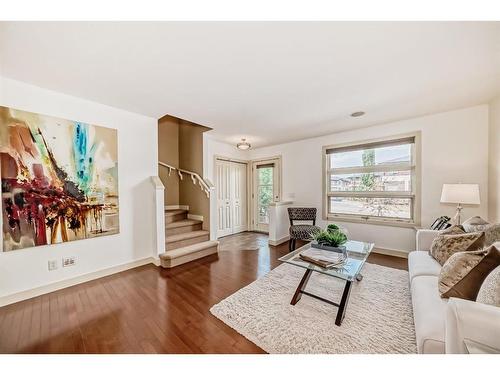 51 Aspen Hills Green Sw, Calgary, AB - Indoor Photo Showing Living Room