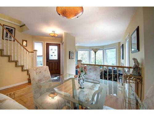 2009 21 Avenue Sw, Calgary, AB - Indoor Photo Showing Dining Room