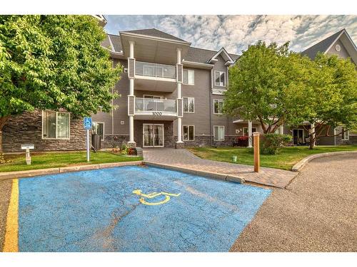 303-1303 Tuscarora Manor Nw, Calgary, AB - Outdoor