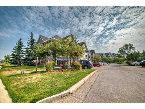 303-1303 Tuscarora Manor Nw, Calgary, AB - Outdoor With View