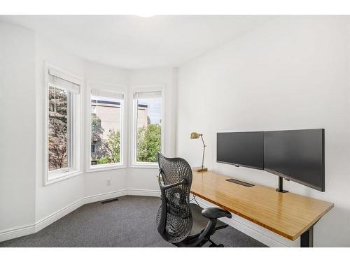 1904 12 Street Sw, Calgary, AB - Indoor Photo Showing Office