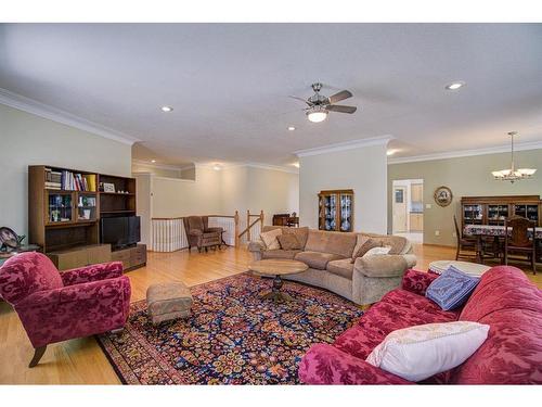 224 52 Avenue West, Claresholm, AB - Indoor Photo Showing Living Room