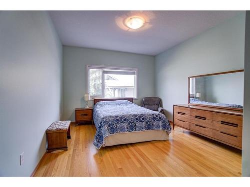 224 52 Avenue West, Claresholm, AB - Indoor Photo Showing Bedroom