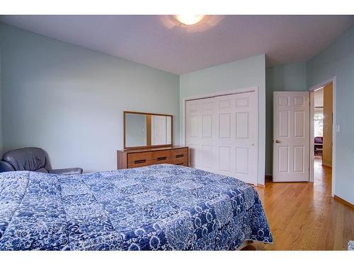 224 52 Avenue West, Claresholm, AB - Indoor Photo Showing Bedroom