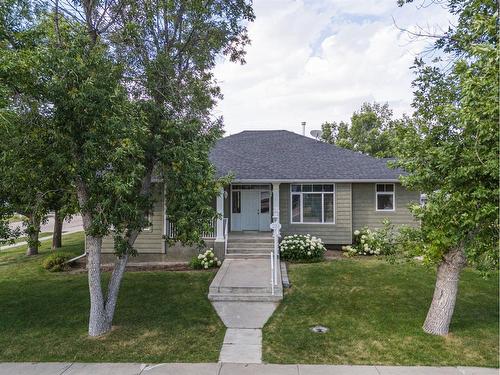 224 52 Avenue West, Claresholm, AB - Outdoor With Facade