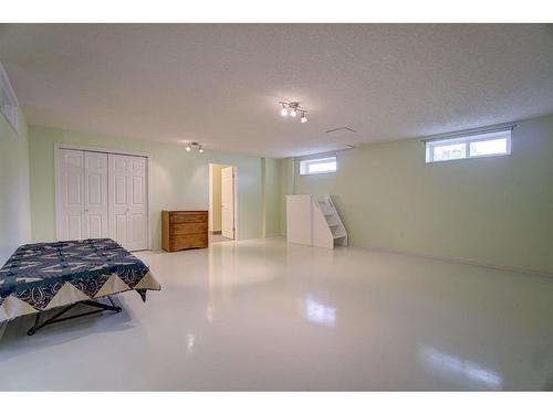 224 52 Avenue West, Claresholm, AB - Indoor Photo Showing Other Room