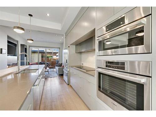 1823 William Street Se, Calgary, AB - Indoor Photo Showing Kitchen With Double Sink With Upgraded Kitchen