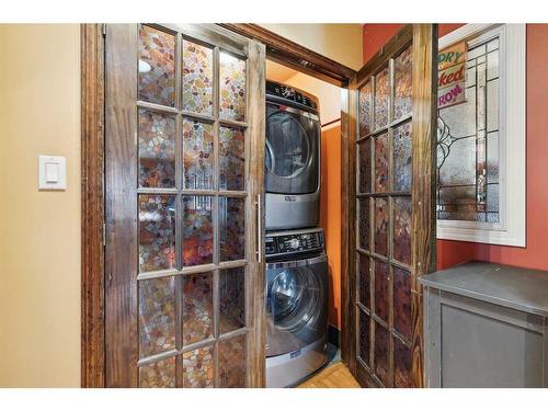 11326 87 Street Se, Calgary, AB - Indoor Photo Showing Laundry Room