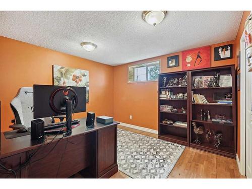 11326 87 Street Se, Calgary, AB - Indoor Photo Showing Office