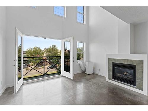 364-2233 34 Avenue Sw, Calgary, AB - Indoor Photo Showing Living Room With Fireplace