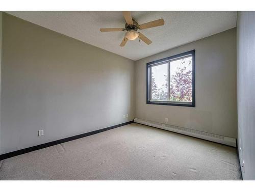 124-2727 28 Avenue Se, Calgary, AB - Indoor Photo Showing Other Room