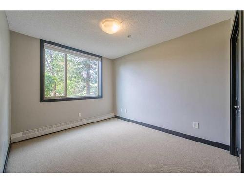 124-2727 28 Avenue Se, Calgary, AB - Indoor Photo Showing Other Room