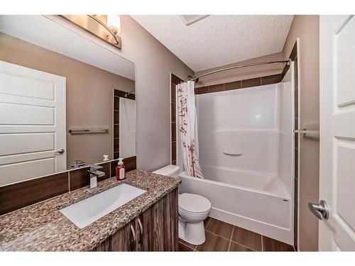 517 Nolanlake Villas Nw, Calgary, AB - Indoor Photo Showing Bathroom