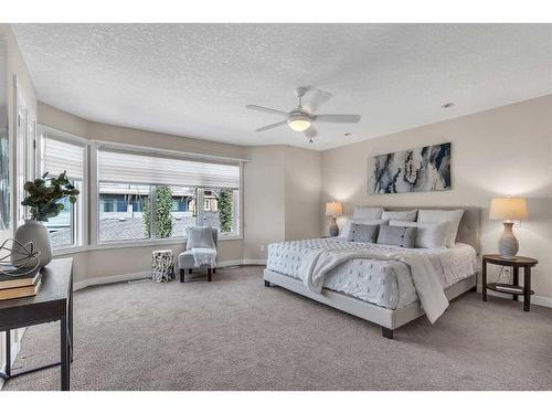 2416 1 Avenue Nw, Calgary, AB - Indoor Photo Showing Bedroom