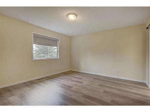 244 Cranfield Park Se, Calgary, AB - Indoor Photo Showing Other Room