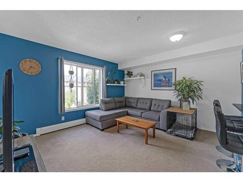 3307-81 Legacy Boulevard Se, Calgary, AB - Indoor Photo Showing Living Room