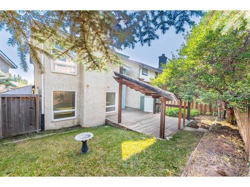 68 Hawkville Place Nw, Calgary, AB - Outdoor