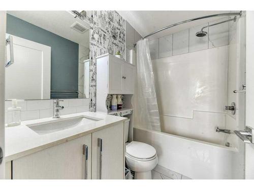 1124-76 Cornerstone Passage Ne, Calgary, AB - Indoor Photo Showing Bathroom