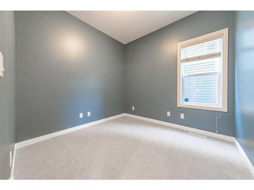 94 Aspen Hills Way Sw, Calgary, AB - Indoor Photo Showing Bathroom