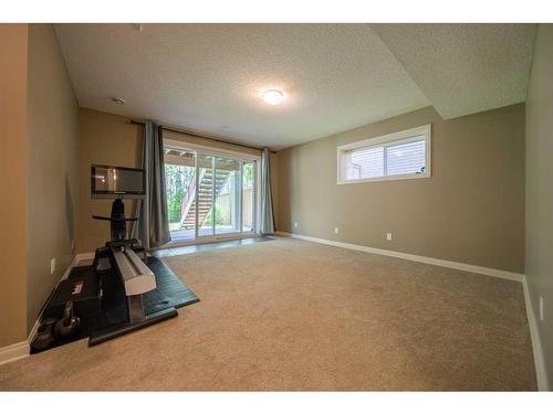 94 Aspen Hills Way Sw, Calgary, AB - Indoor