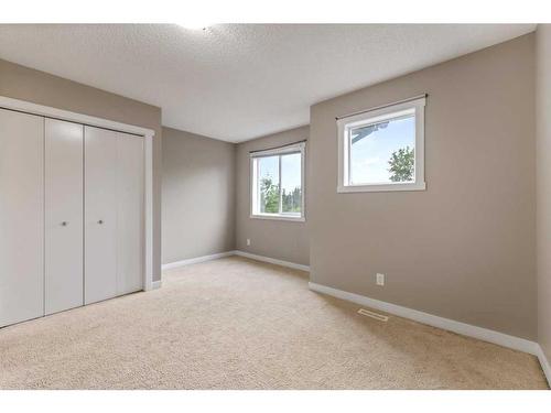 2306-2445 Kingsland Road, Airdrie, AB - Indoor Photo Showing Other Room