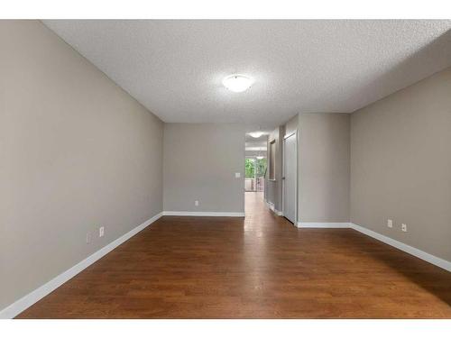 2306-2445 Kingsland Road, Airdrie, AB - Indoor Photo Showing Other Room