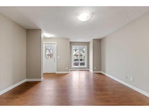 2306-2445 Kingsland Road, Airdrie, AB - Indoor