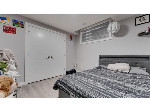 72 Saddlepeace Way Ne, Calgary, AB - Indoor Photo Showing Bedroom