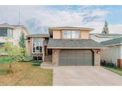 163 Hawkville Close NW Calgary, AB T3G 3C3